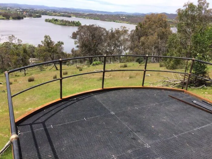 Tấm sàn grating composite FRP – Giải pháp sàn công nghiệp bền nhẹ, chống ăn mòn vượt trội