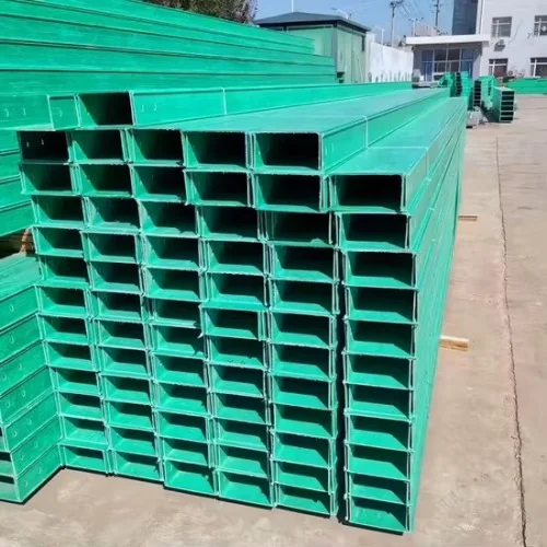 Hộp Composite 40×80 cho hệ thống nhà xưởng